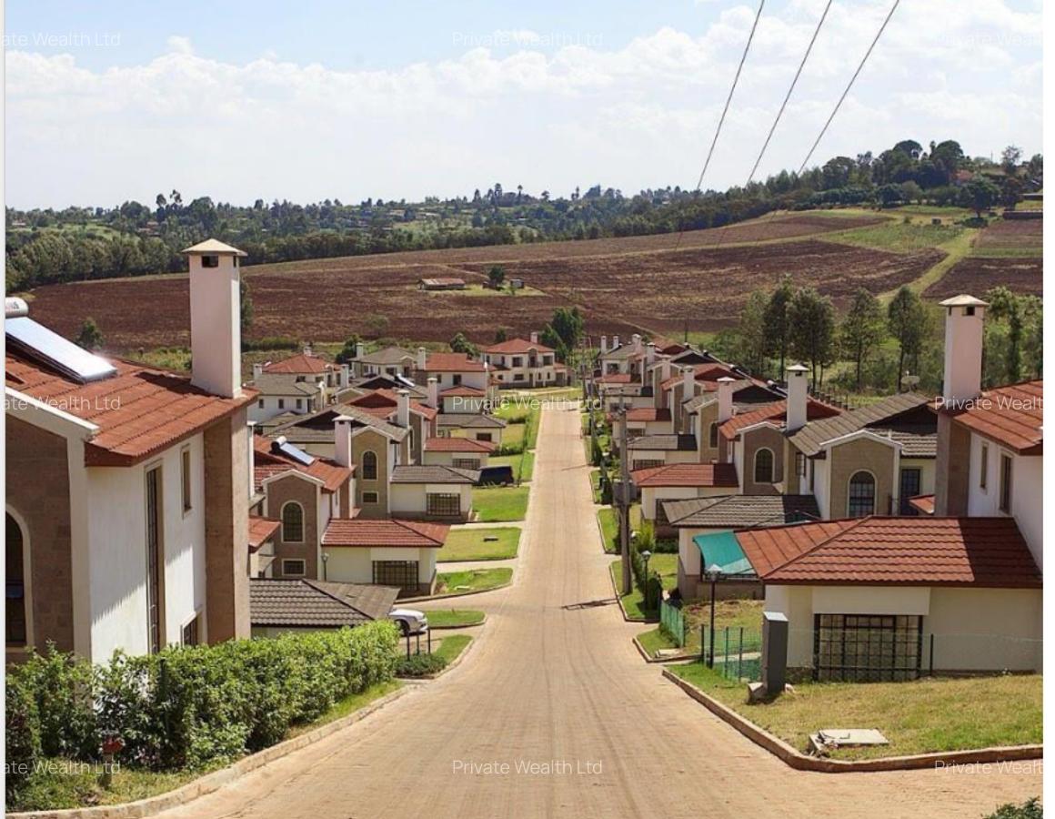 4 Bed Villa with En Suite at Redhill Road - 1