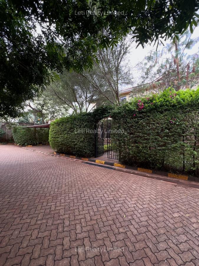 4 Bed Townhouse with En Suite in Kitisuru - 3