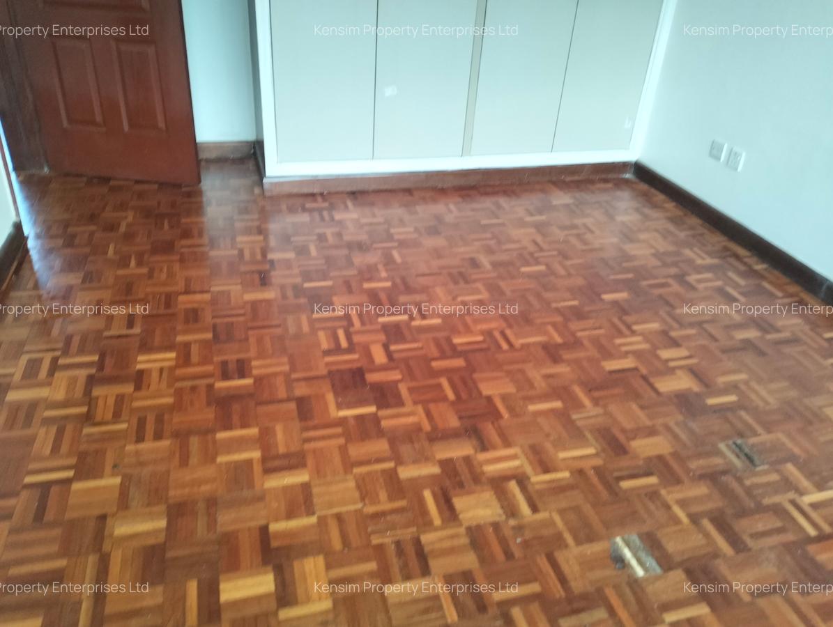 4 Bed Townhouse with En Suite in Lavington - 16