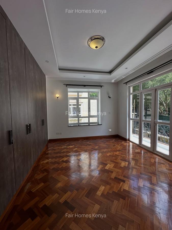 5 Bed Townhouse with En Suite at Chalbi Drive - 11