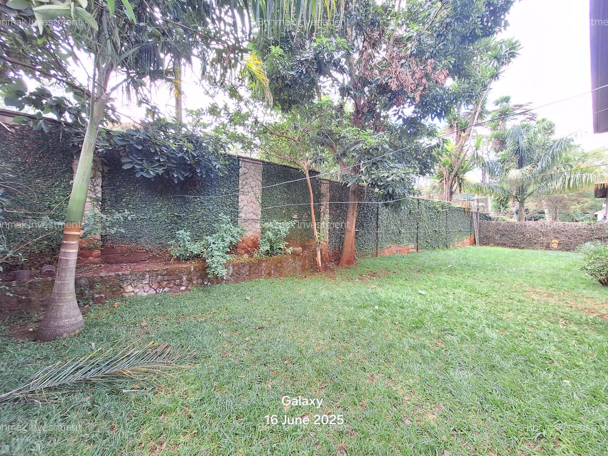 4 Bed Townhouse with En Suite at French Embassy - 3