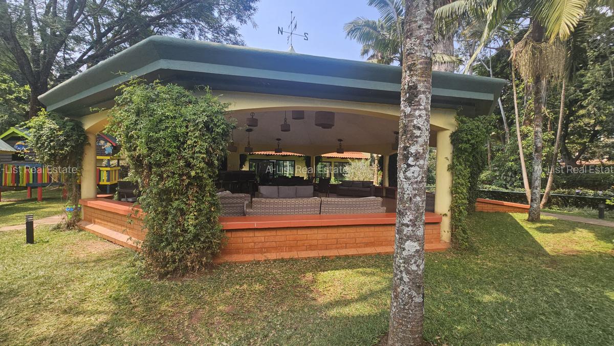4 Bed Villa with En Suite at Kyuna Close - 12