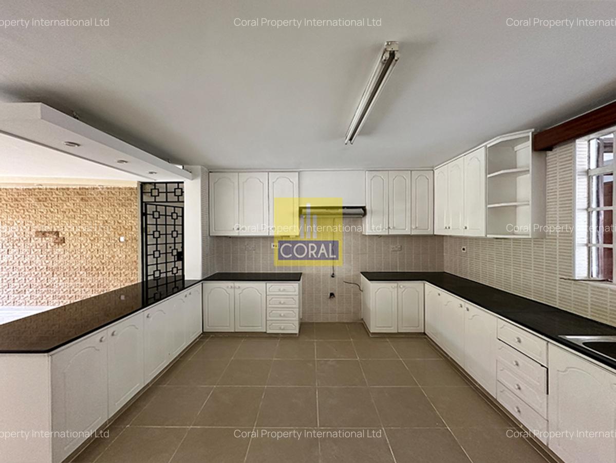 4 Bed Apartment in Westlands Area - 2