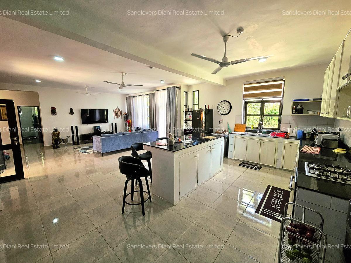 3 Bed Villa with En Suite in Diani - 13