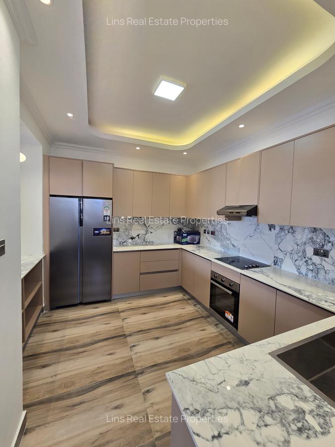 2 Bed Apartment with En Suite in Brookside - 8