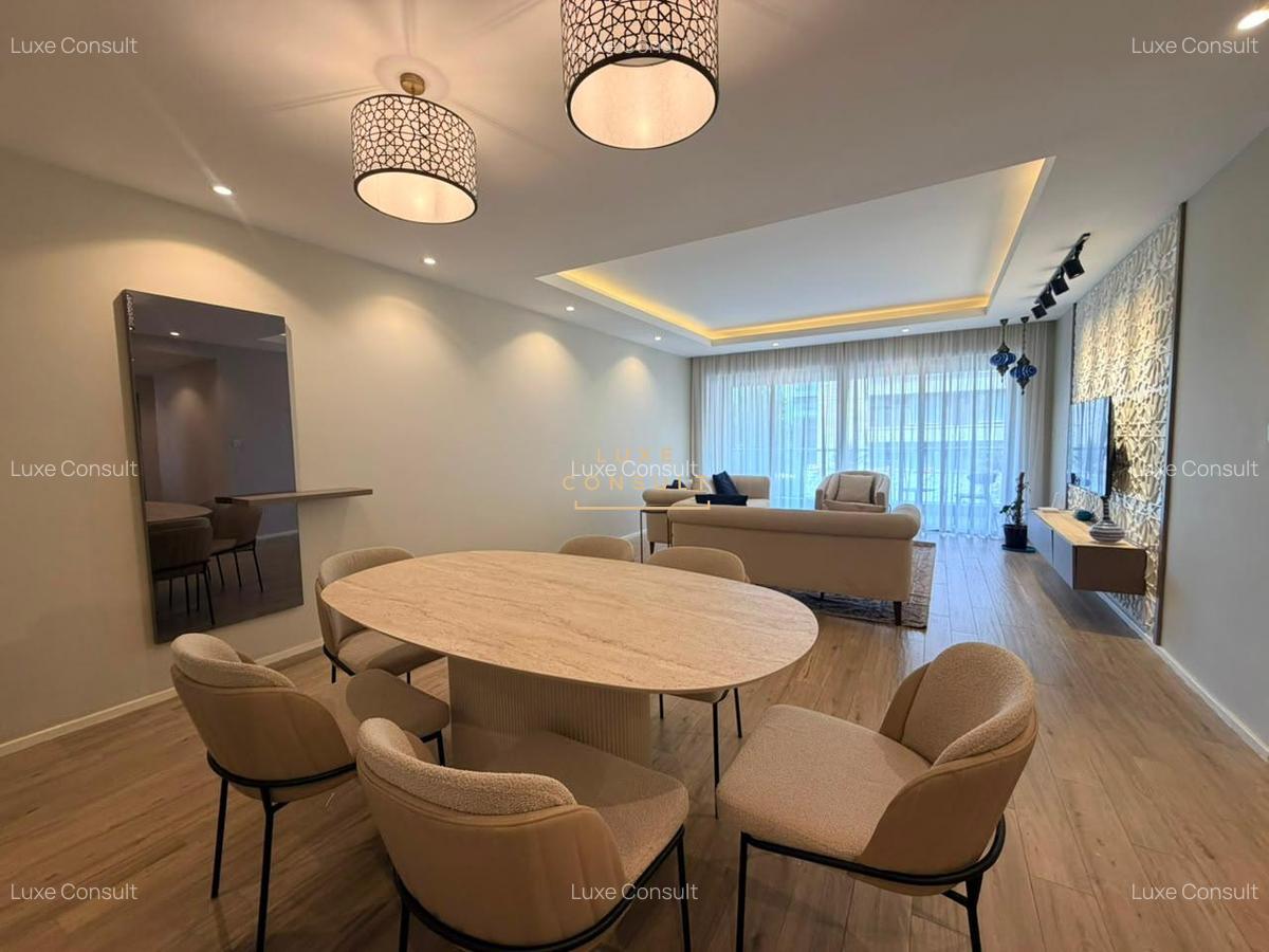 Furnished 3 Bed Apartment with En Suite in Rosslyn - 2