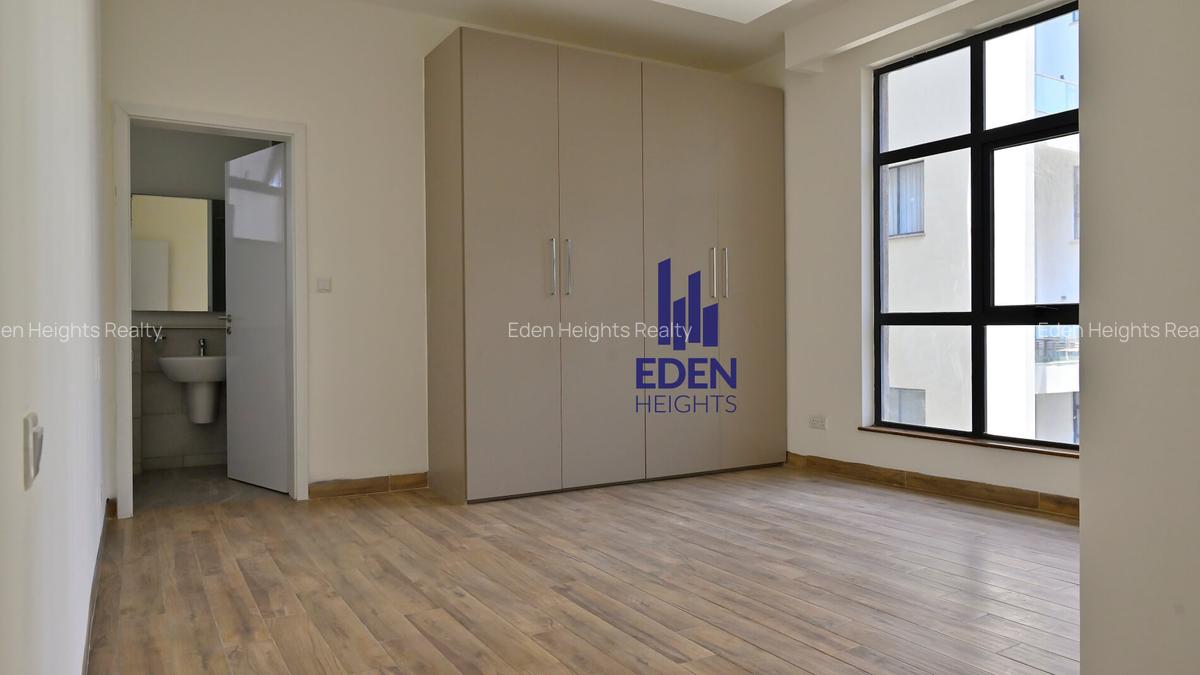 3 Bed Apartment with En Suite in Riverside - 7