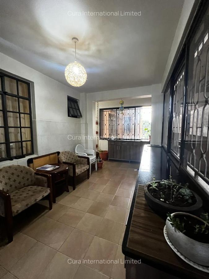 3 Bed Apartment in Parklands - 7