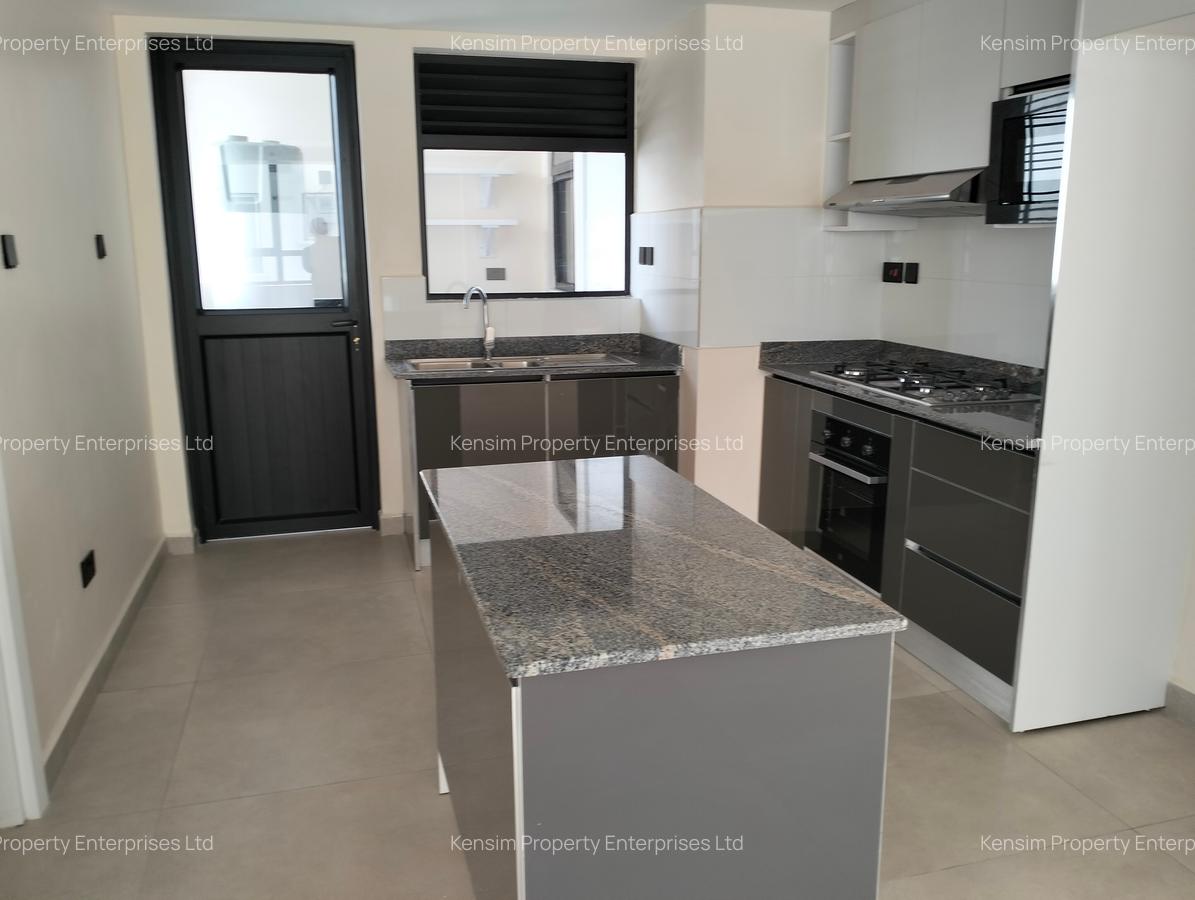 3 Bed Apartment with En Suite in Spring Valley - 2