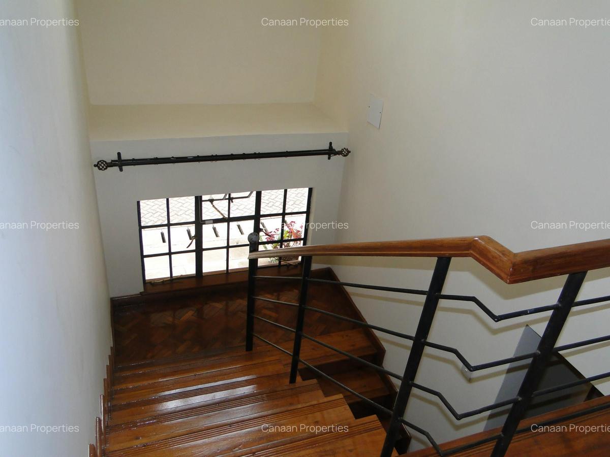 5 Bed Townhouse with Staff Quarters in Lavington - 2