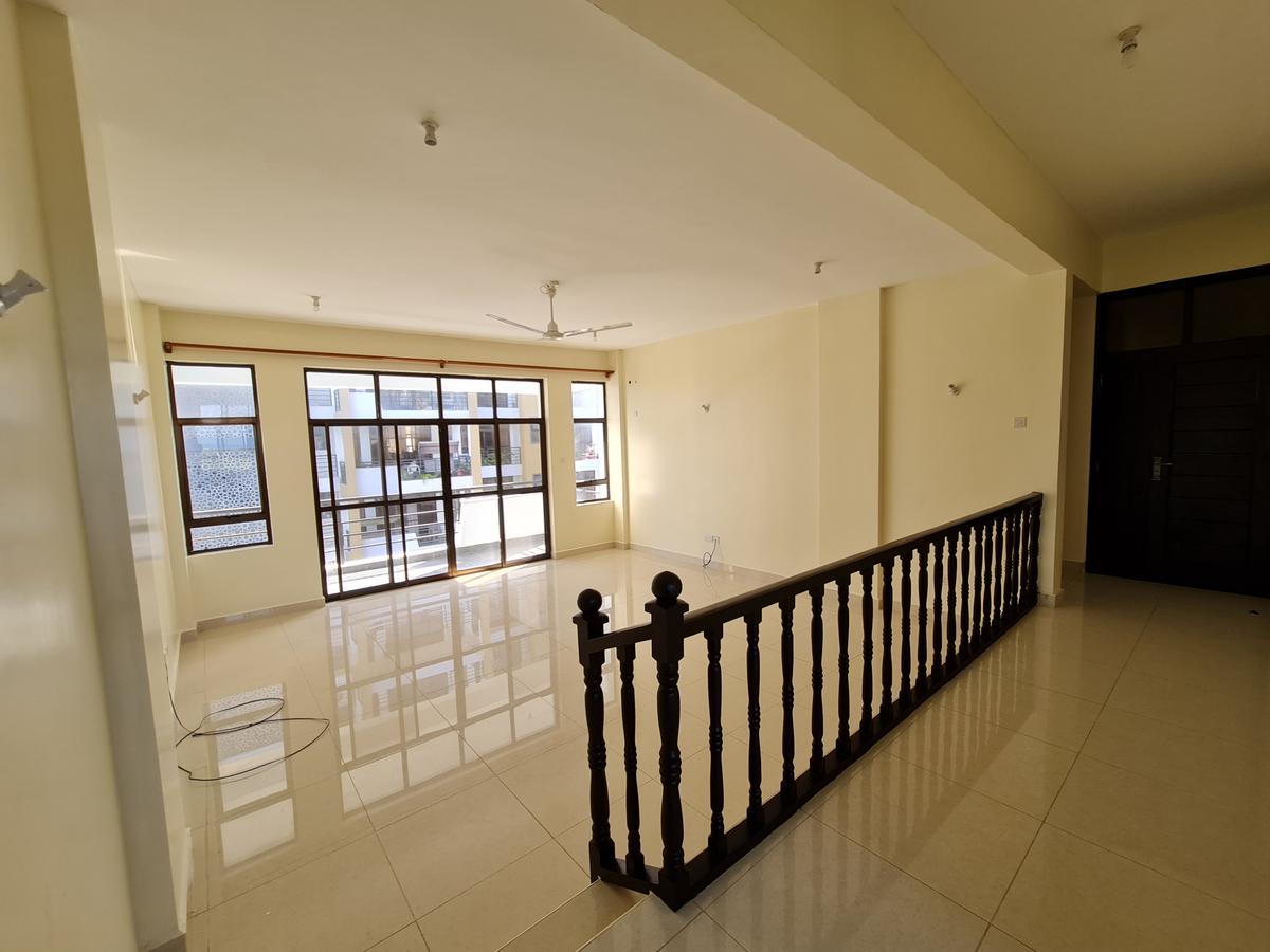 3 Bed Apartment with En Suite in Nyali Area - 4