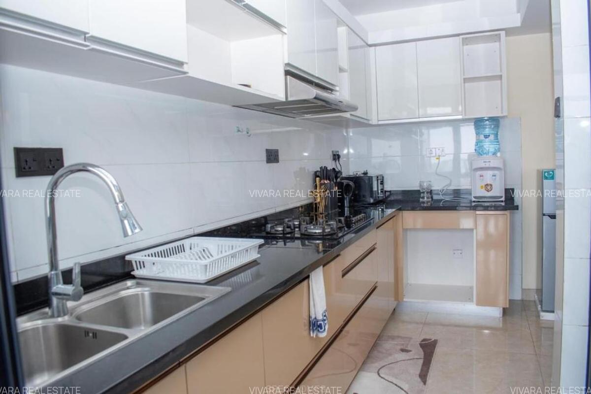 2 Bed Apartment with En Suite in Lavington - 6