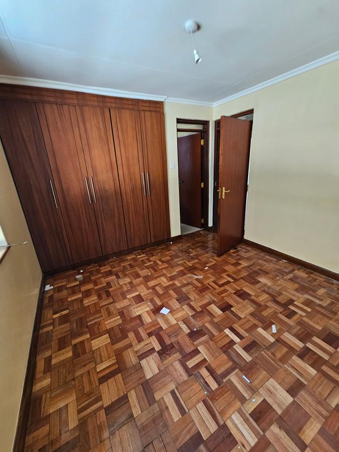 4 Bed Townhouse with En Suite at Lavington - 12