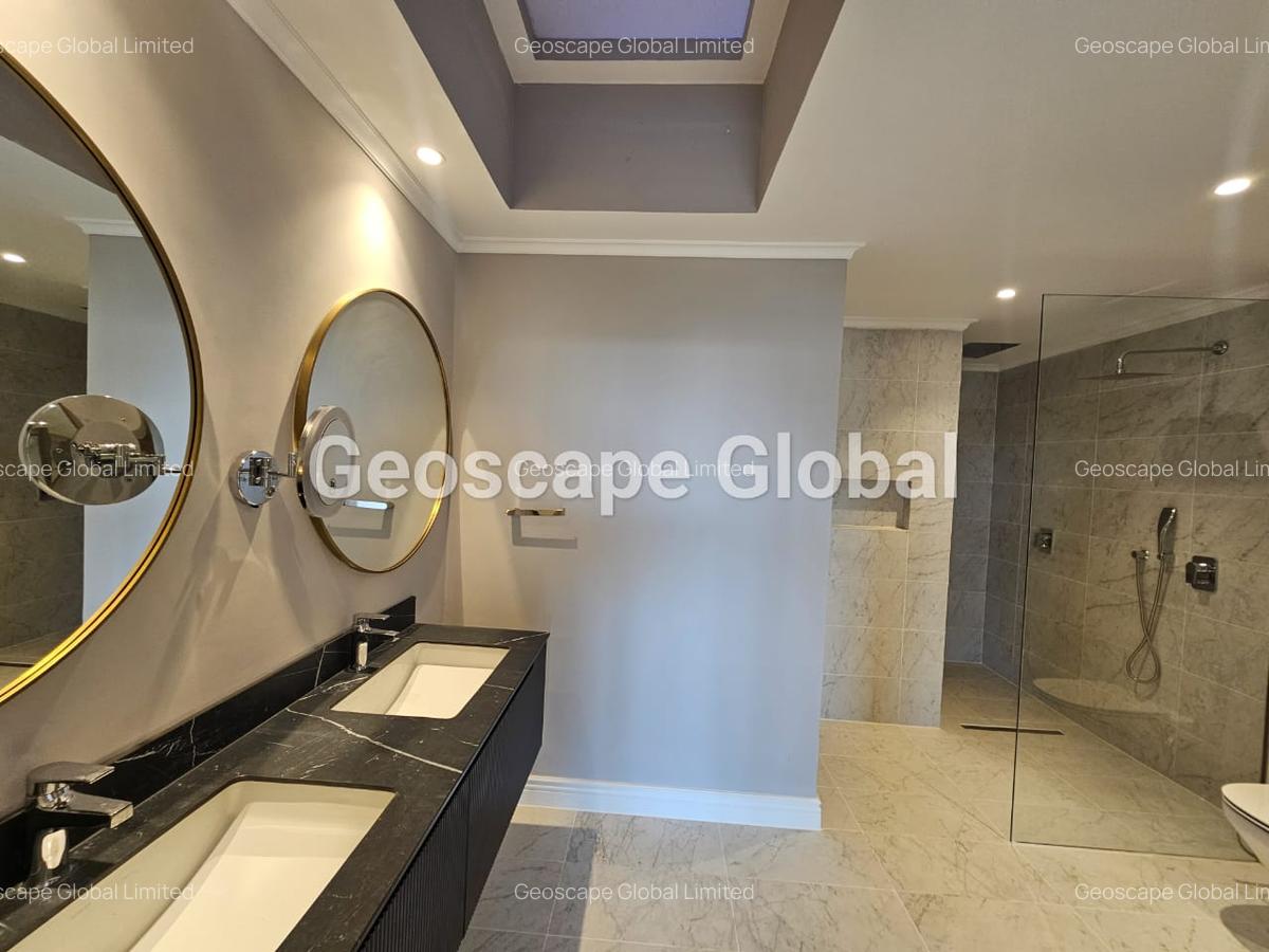 4 Bed Townhouse with En Suite in Runda - 11