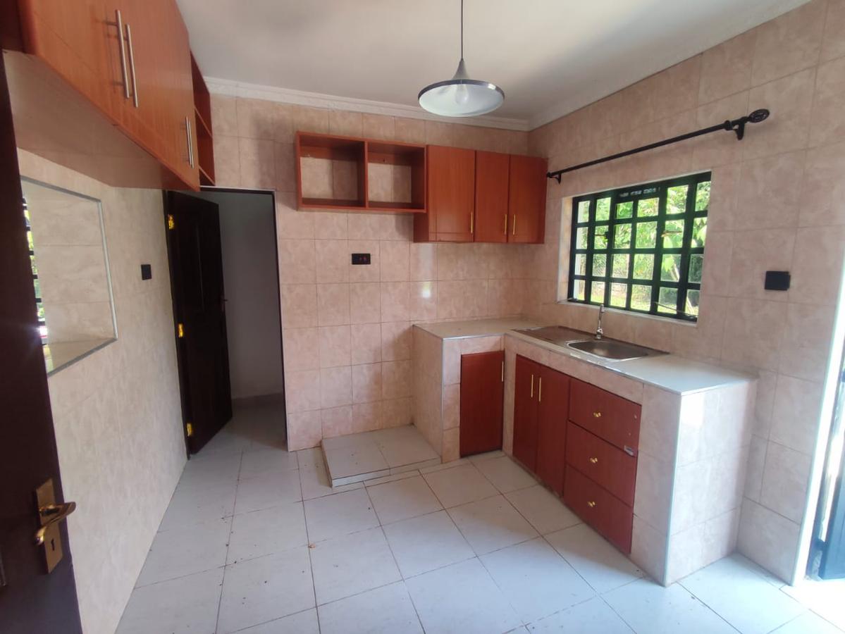 3 Bed House with En Suite at Kerarapon Road - 17