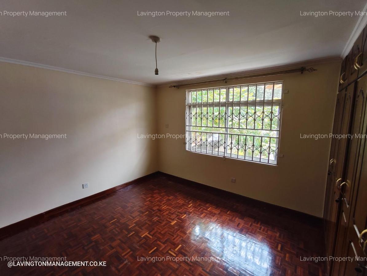 4 Bed Townhouse with En Suite at Lavington Green - 12