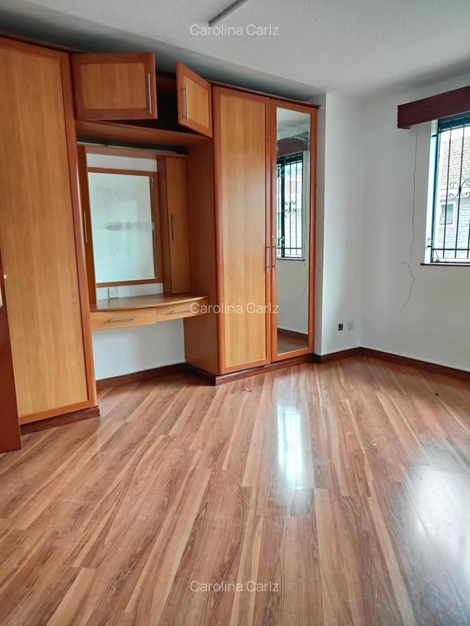 4 Bed Townhouse with En Suite in Brookside - 4