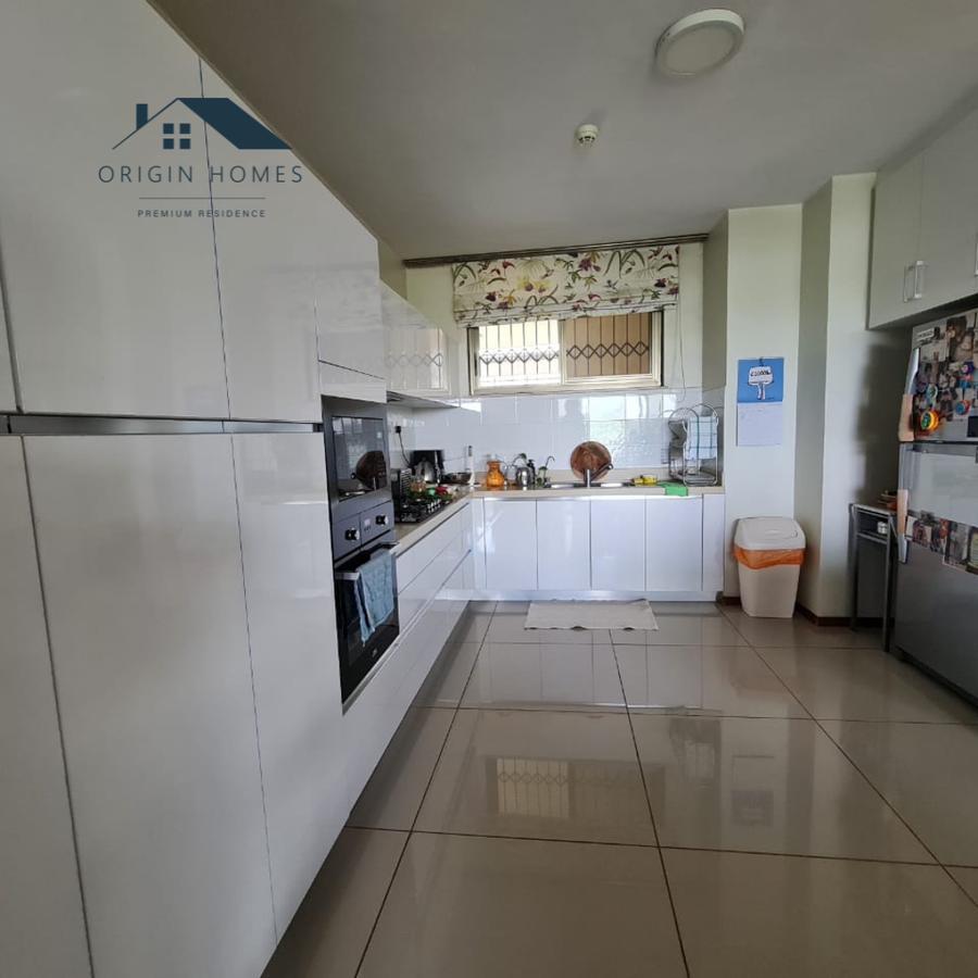 3 Bed Apartment with En Suite at Westlands - 4