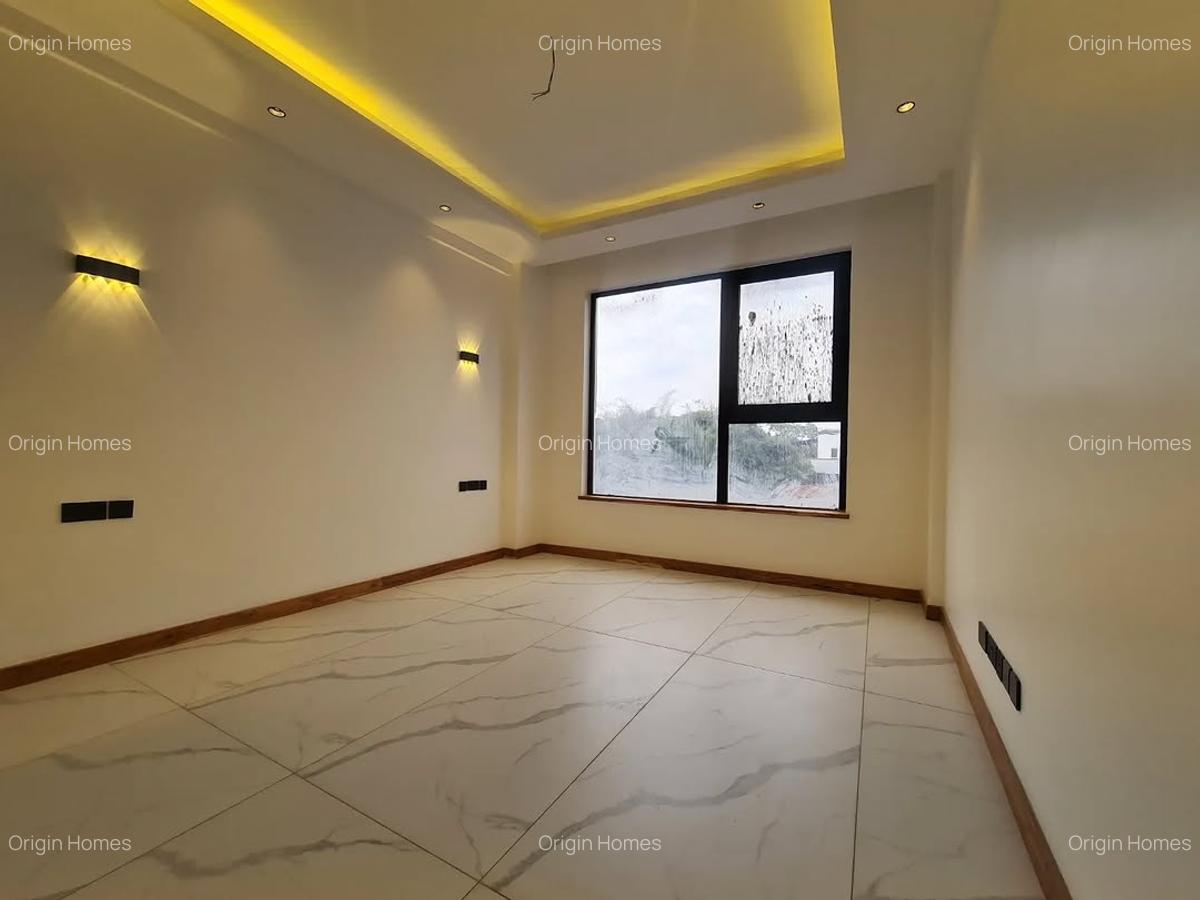 4 Bed Apartment with En Suite at Peponi Road - 9