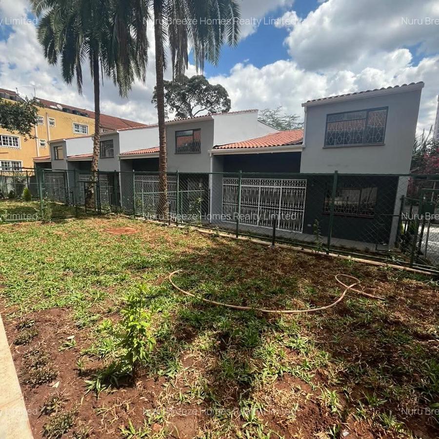 4 Bed Townhouse with En Suite in Westlands Area - 1