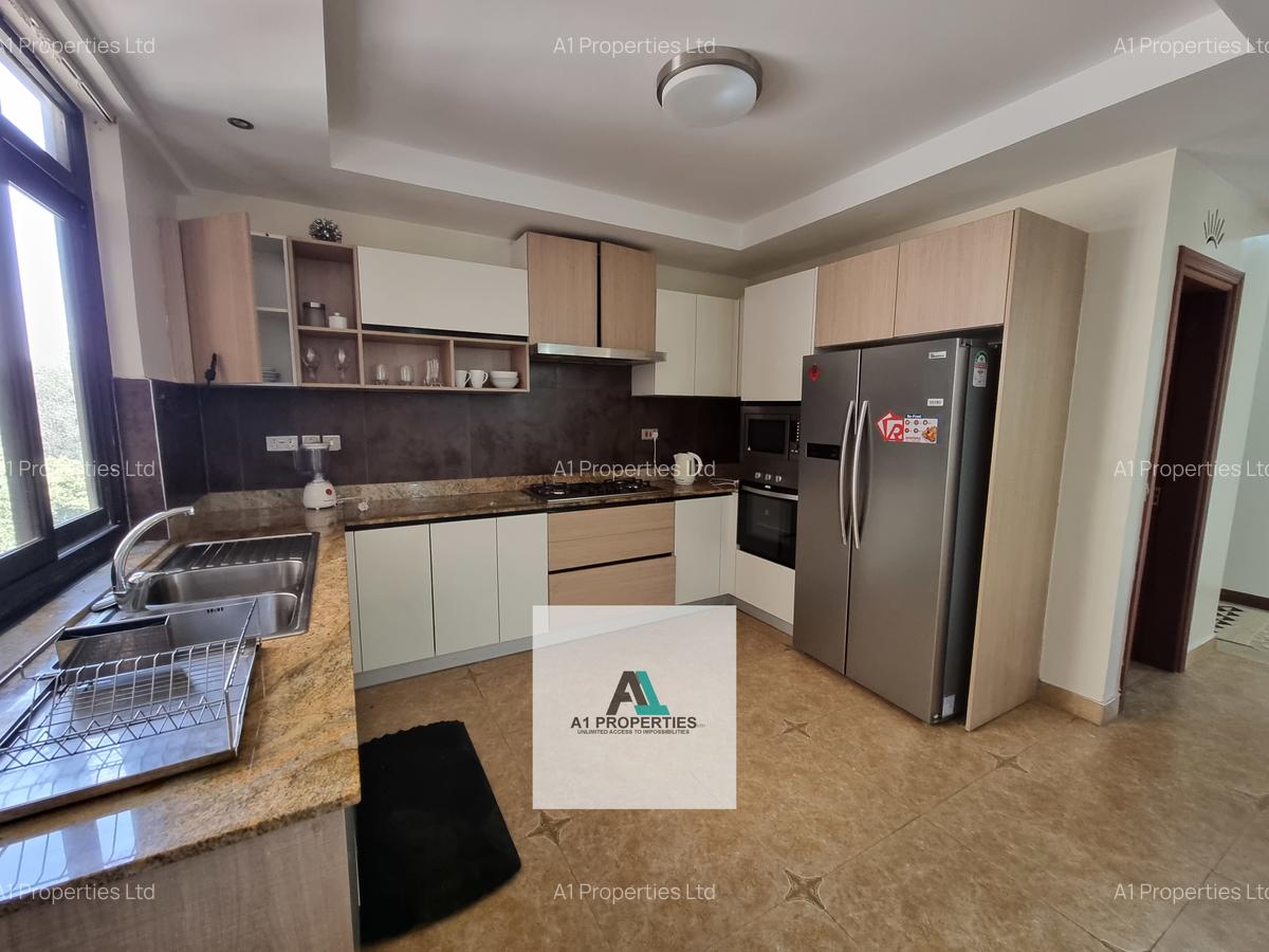 Furnished 3 Bed Apartment with En Suite in Riverside - 3