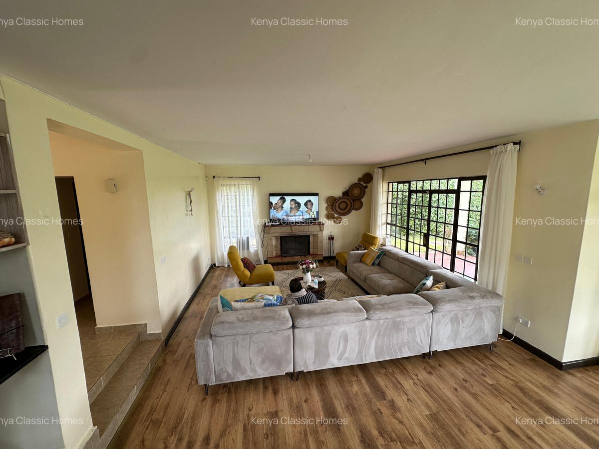 4 Bed House with En Suite at Redhill - 4