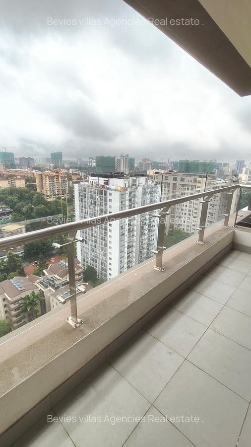 3 Bed Apartment with En Suite at Riverside - 15