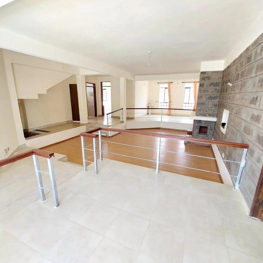 5 Bed House with En Suite at Runda - 10