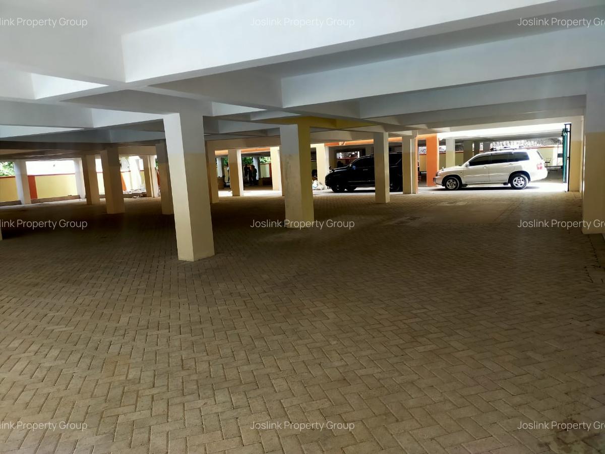 3 Bed Apartment with En Suite in Nyali Area - 10