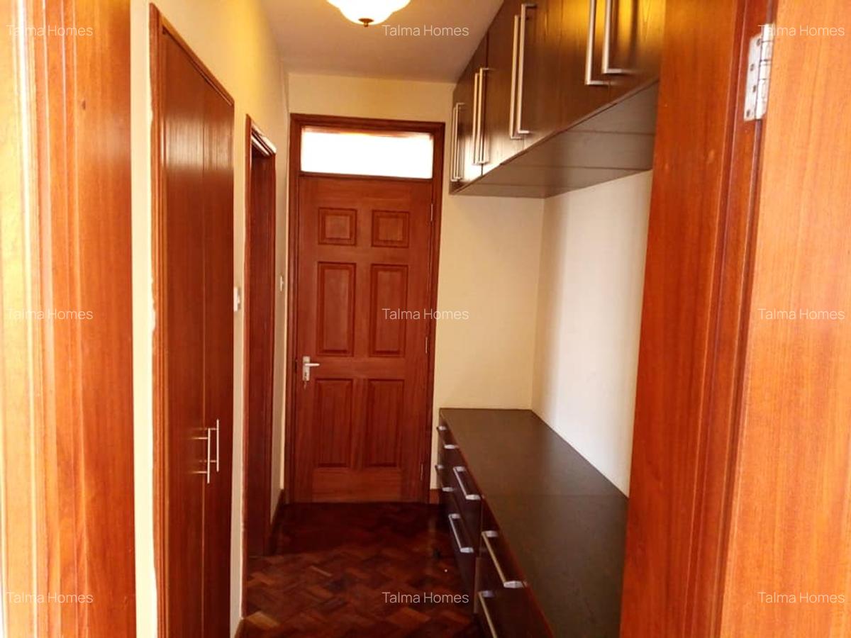 4 Bed Townhouse with En Suite at Off Convent Drive - 10