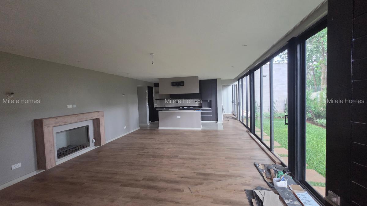 4 Bed Townhouse with En Suite at Paradise - 7