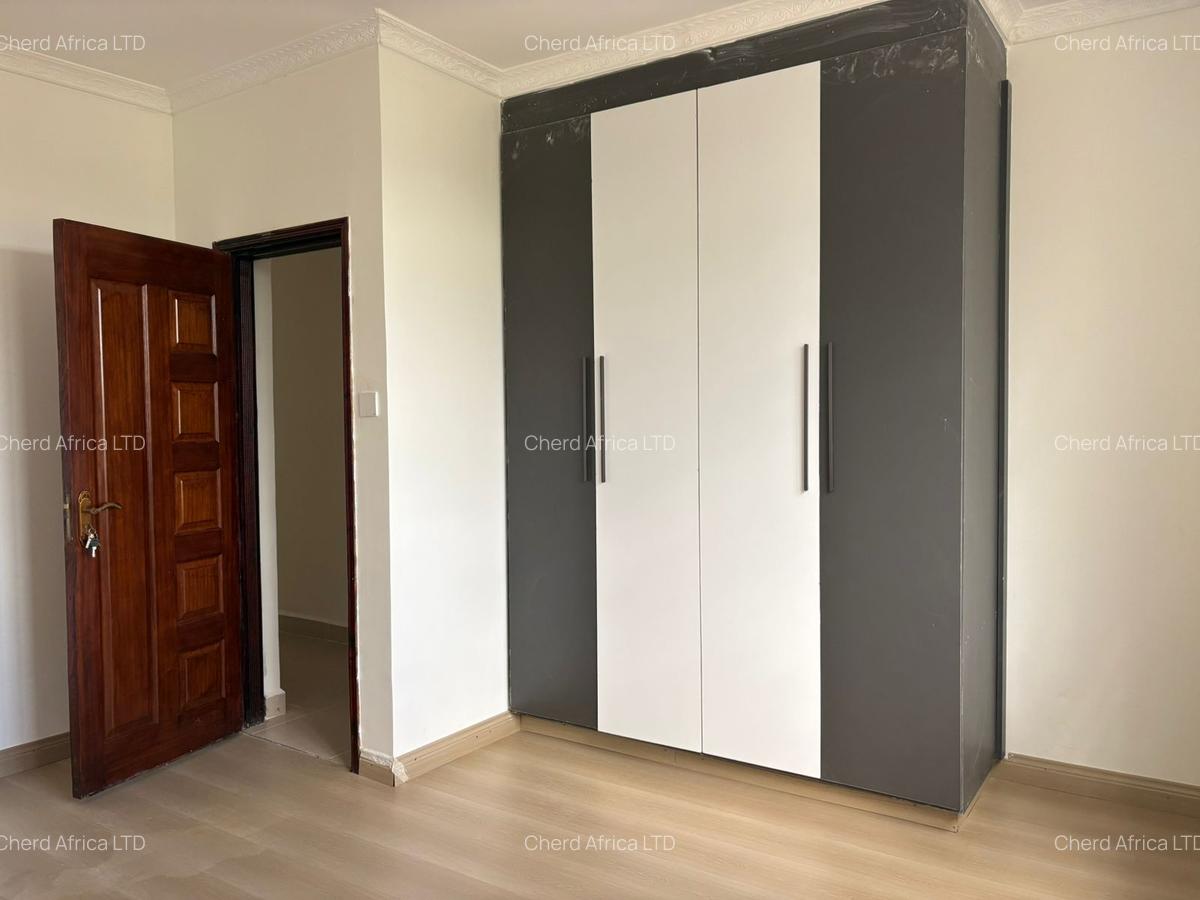 4 Bed House with En Suite in Thika Road - 8