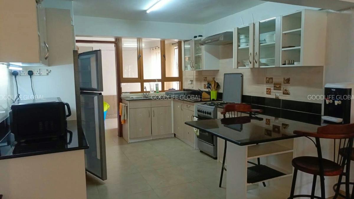 Serviced 2 Bed Apartment with En Suite at Runda - 12