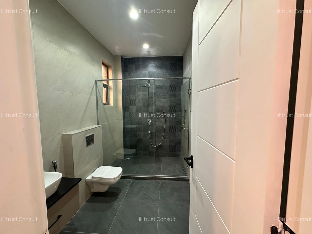 4 Bed Townhouse with En Suite at Muthangari Road - 6