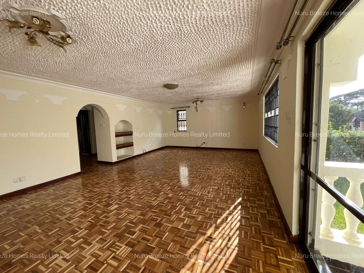 4 Bed Townhouse with En Suite in Lavington - 7