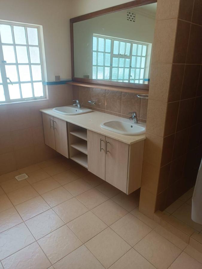 4 Bed House with Staff Quarters in Kitisuru - 19