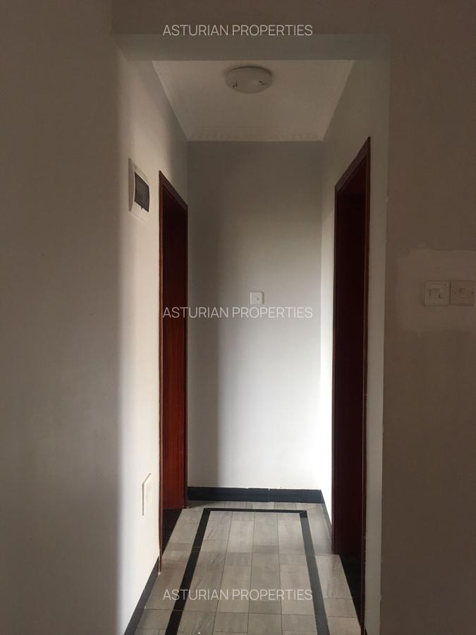 5 Bed Townhouse with En Suite in Lavington - 18