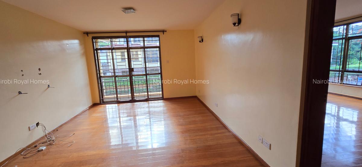6 Bed Townhouse with En Suite at Lavington Green - 8
