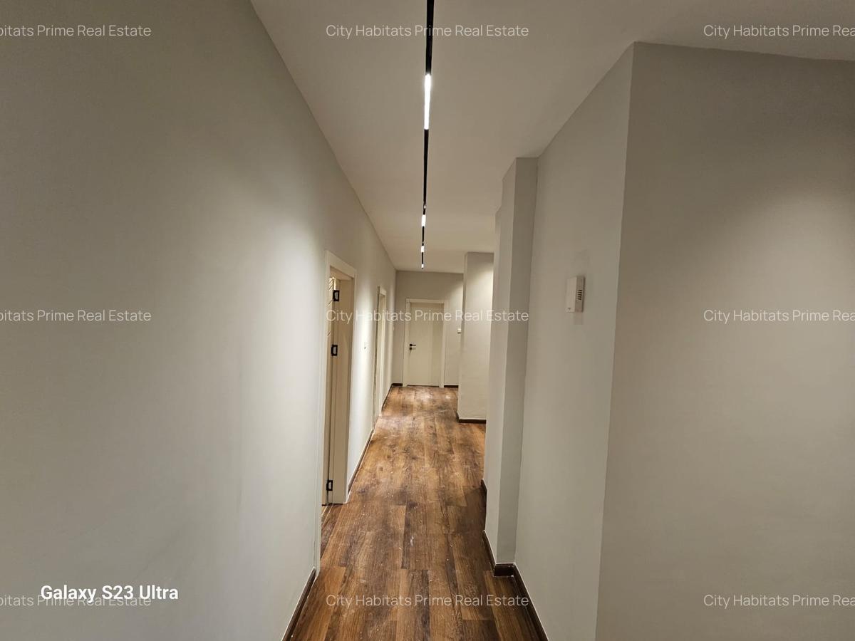 5 Bed Apartment with En Suite in Kilimani - 8
