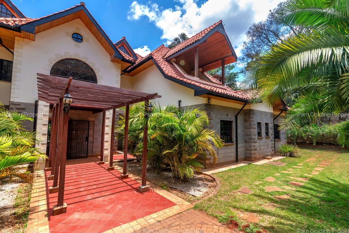 6 Bed House with En Suite in Karen - 1