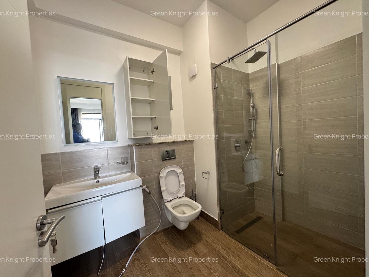 Serviced 2 Bed Apartment with En Suite in Westlands Area - 8