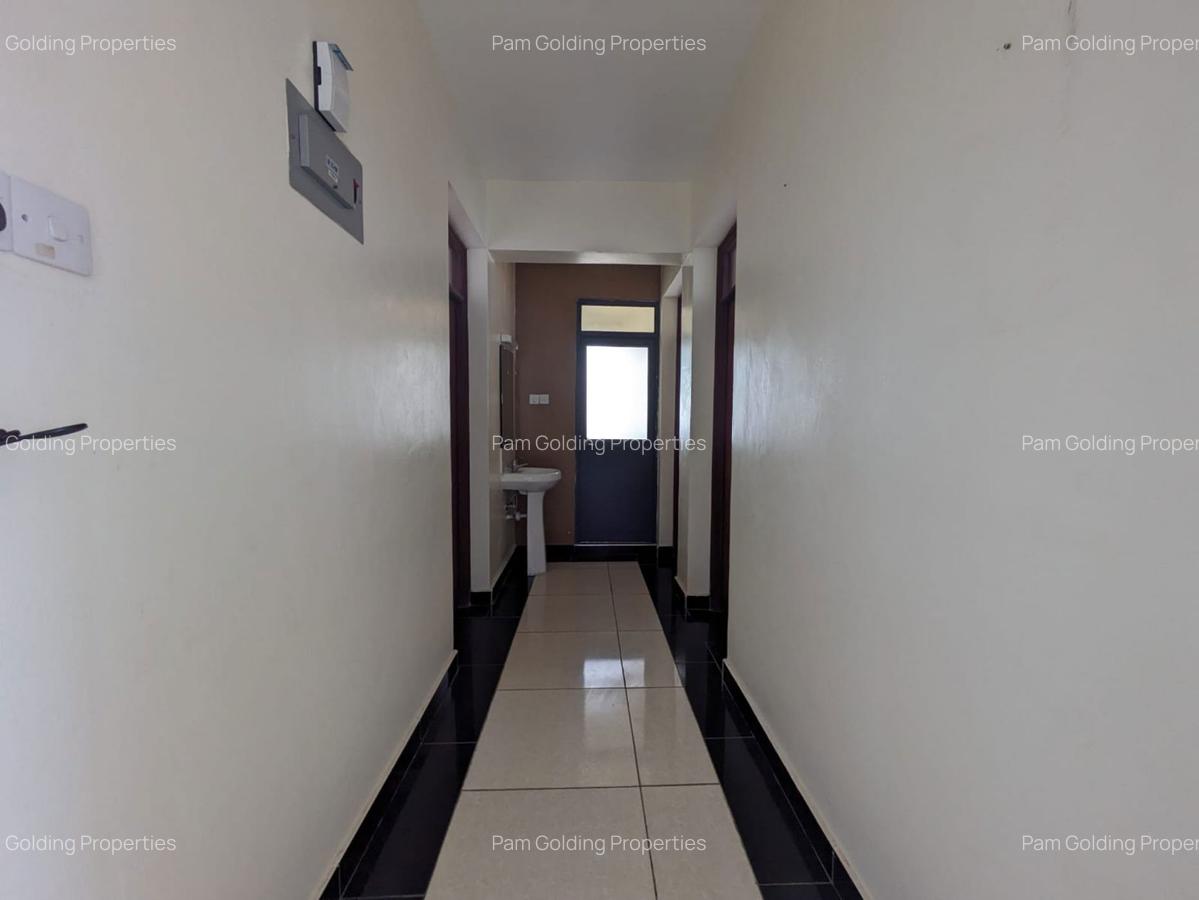 3 Bed Apartment with En Suite in Nyali Area - 4
