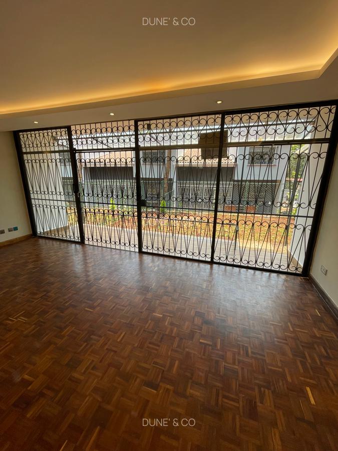 4 Bed Townhouse with En Suite in Westlands Area - 9