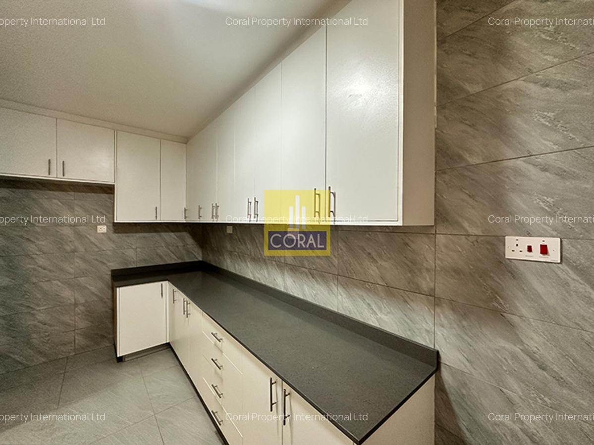 2 Bed Apartment in Parklands - 5