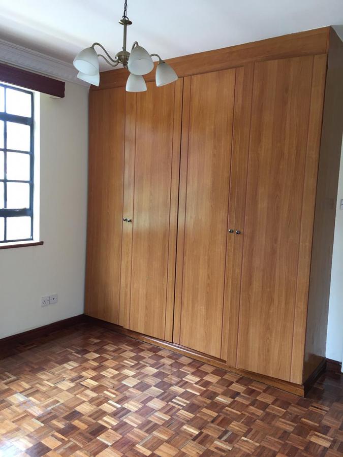 3 Bed Apartment with En Suite in Rhapta Road - 10