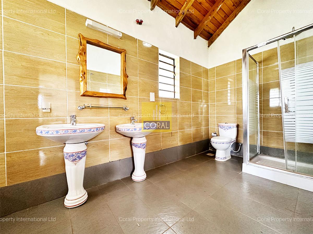 6 Bed House in Runda - 17