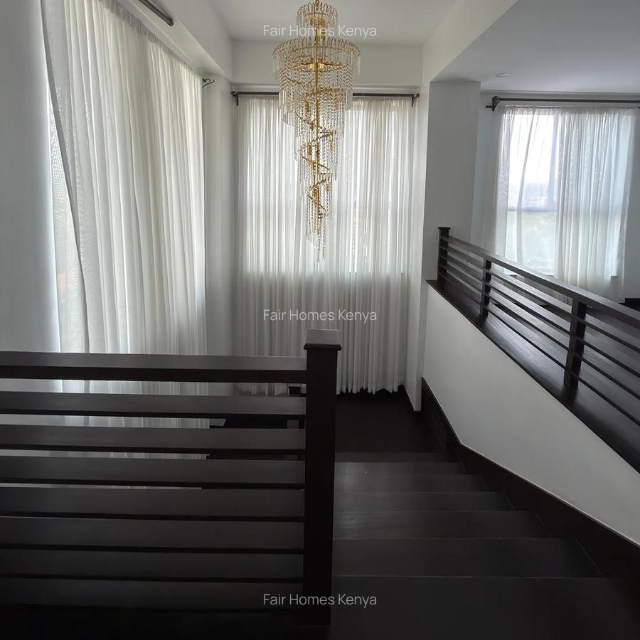 4 Bed Apartment with En Suite at Valley Arcade - 4