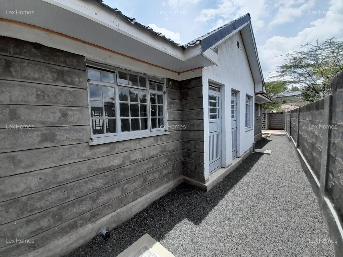 3 Bed House with En Suite at Rimpa - 16