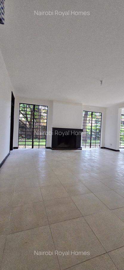 4 Bed Townhouse with En Suite at Lavington Off James Gichuru - 15