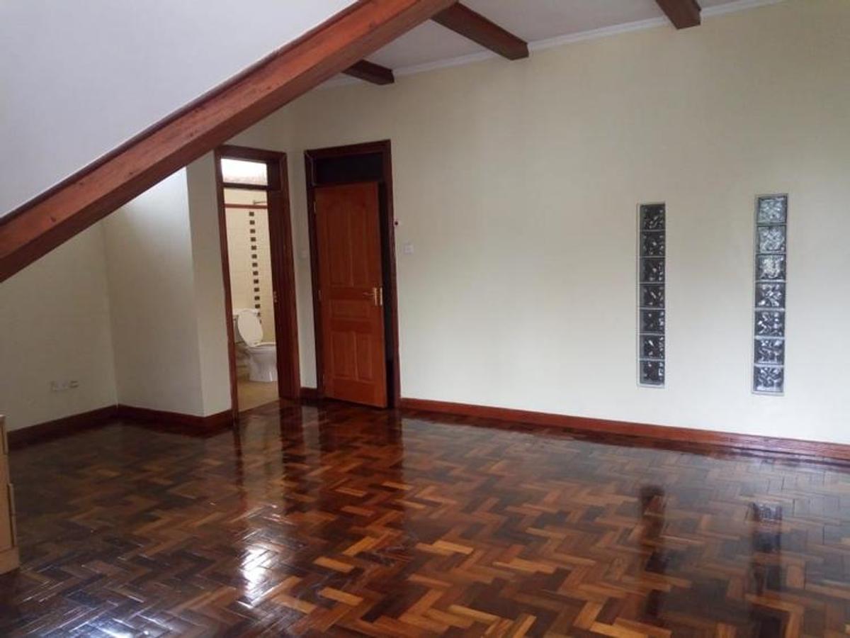 5 Bed House with En Suite at Othaya Road - 4